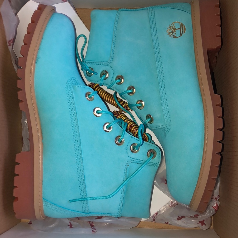 EVERYTHING MUST GO Wale x Villa x Timbs